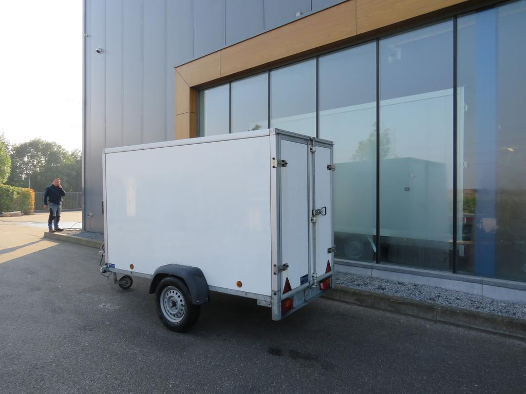 Easyline Gesloten aanhangwagen enkelas 250x125x150cm 750kg